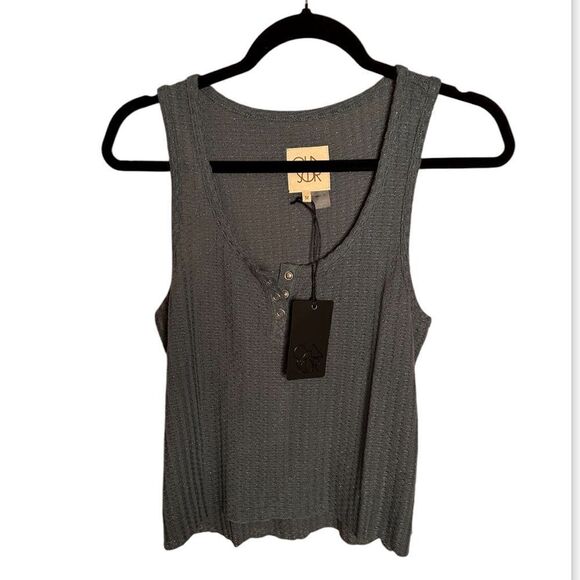 Chaser Tank Top NWT Size Medium - Picture 1 of 4
